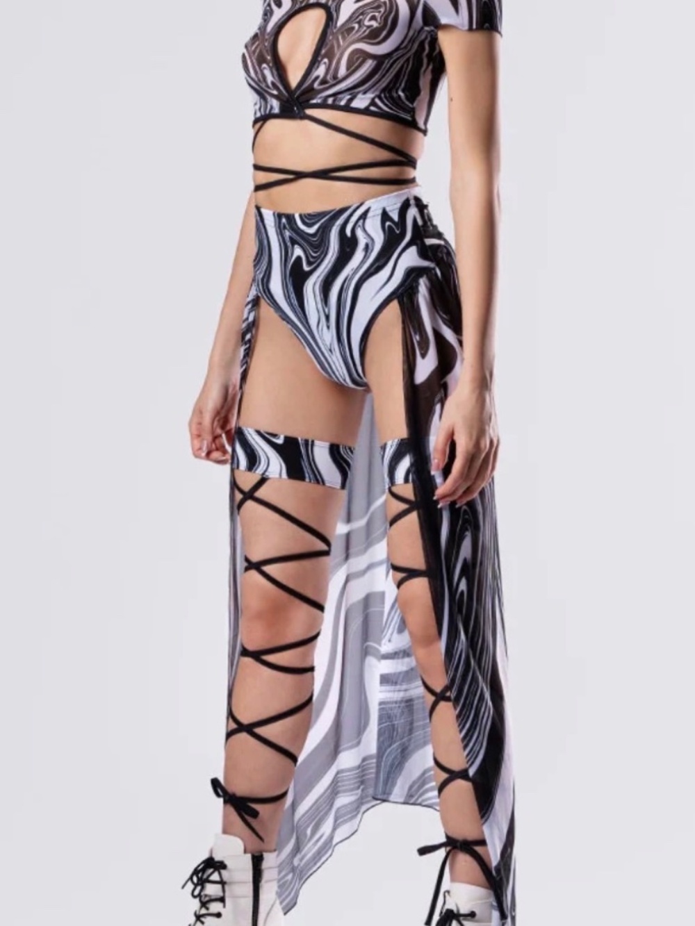 Black&White Rave Festival outfit from Devil Walking - Picture 3 of 4